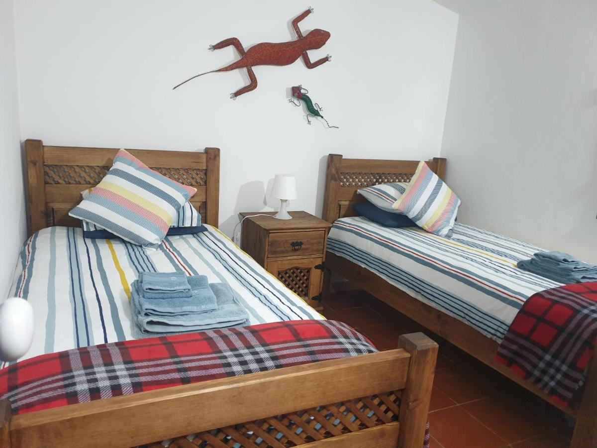 Sondela Self Catering Villa เซามาร์ทินโญโดปอร์โต ภายนอก รูปภาพ